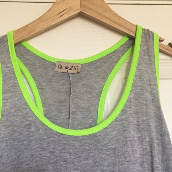 comfortable tank top - Picture 2 of 4